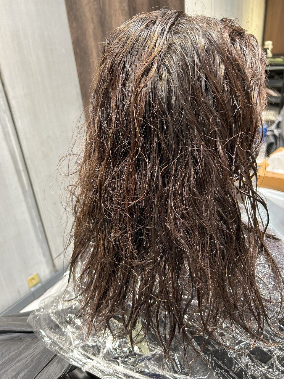 暑いし雨が続き髪の髪の広がりに困っている方_20240712_1
